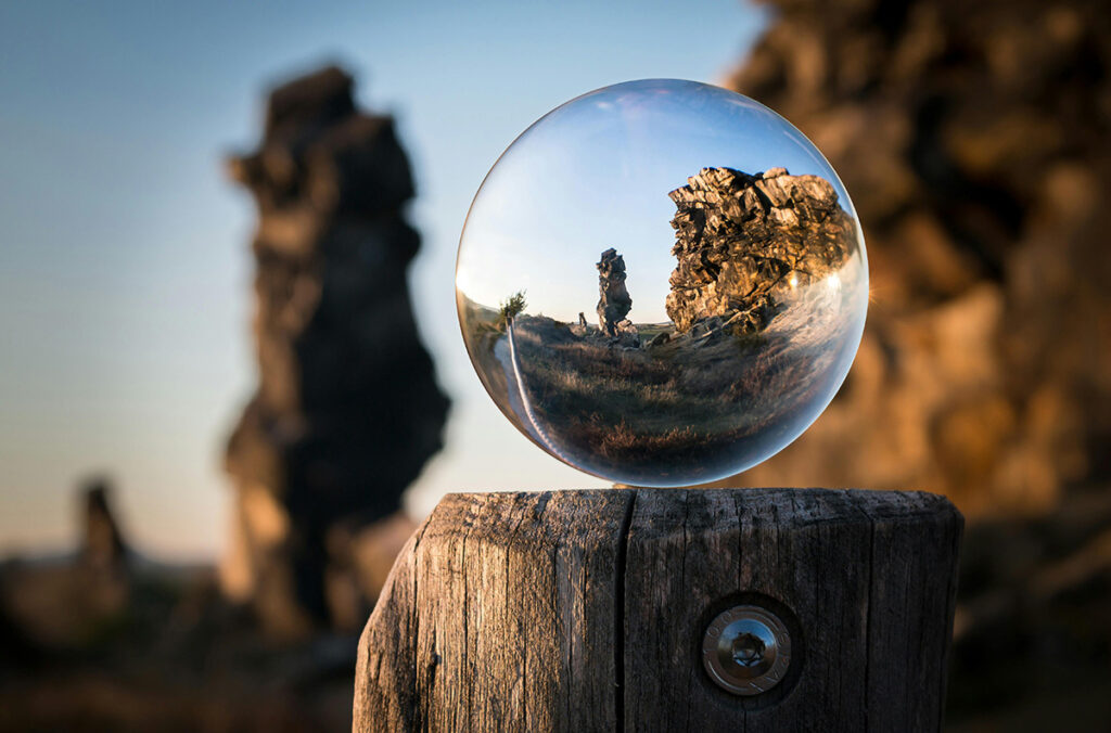 Rock structure through a looking glass